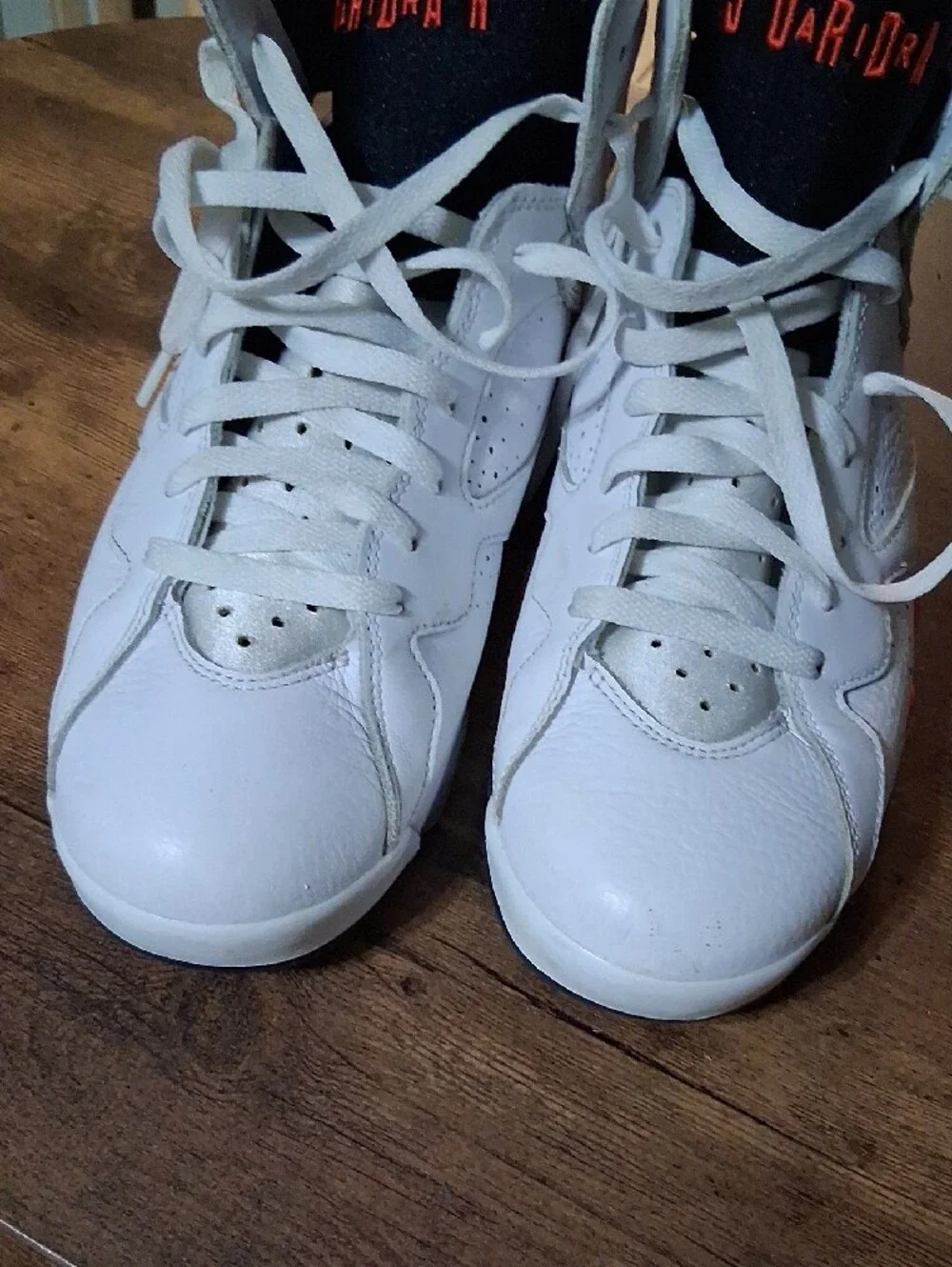 Jordan Men's White Black Orange Retro Basketball Shoes